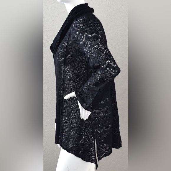Umgee USA Lace Cowl Neck High-Low Hem Tunic Sweater Black  Size Small - Picture 12 of 12